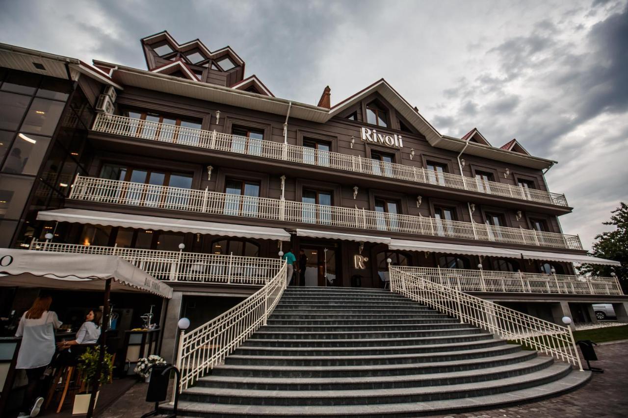 Rivoli Hotel Tsjernivtsi Eksteriør bilde
