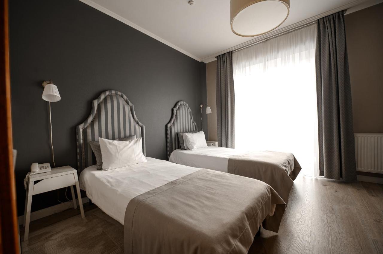 Rivoli Hotel Tsjernivtsi Eksteriør bilde