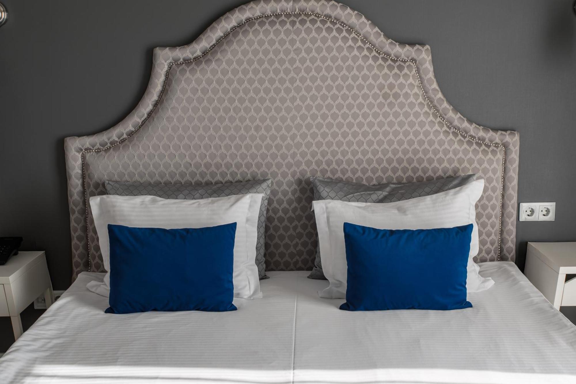 Rivoli Hotel Tsjernivtsi Eksteriør bilde